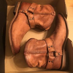 Brand new cowboy Fryer Wyatt Harness Short Boot